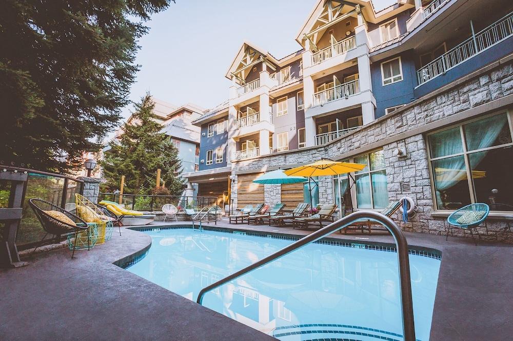Summit Lodge Boutique Hotel By Paradox Whistler Bagian luar foto