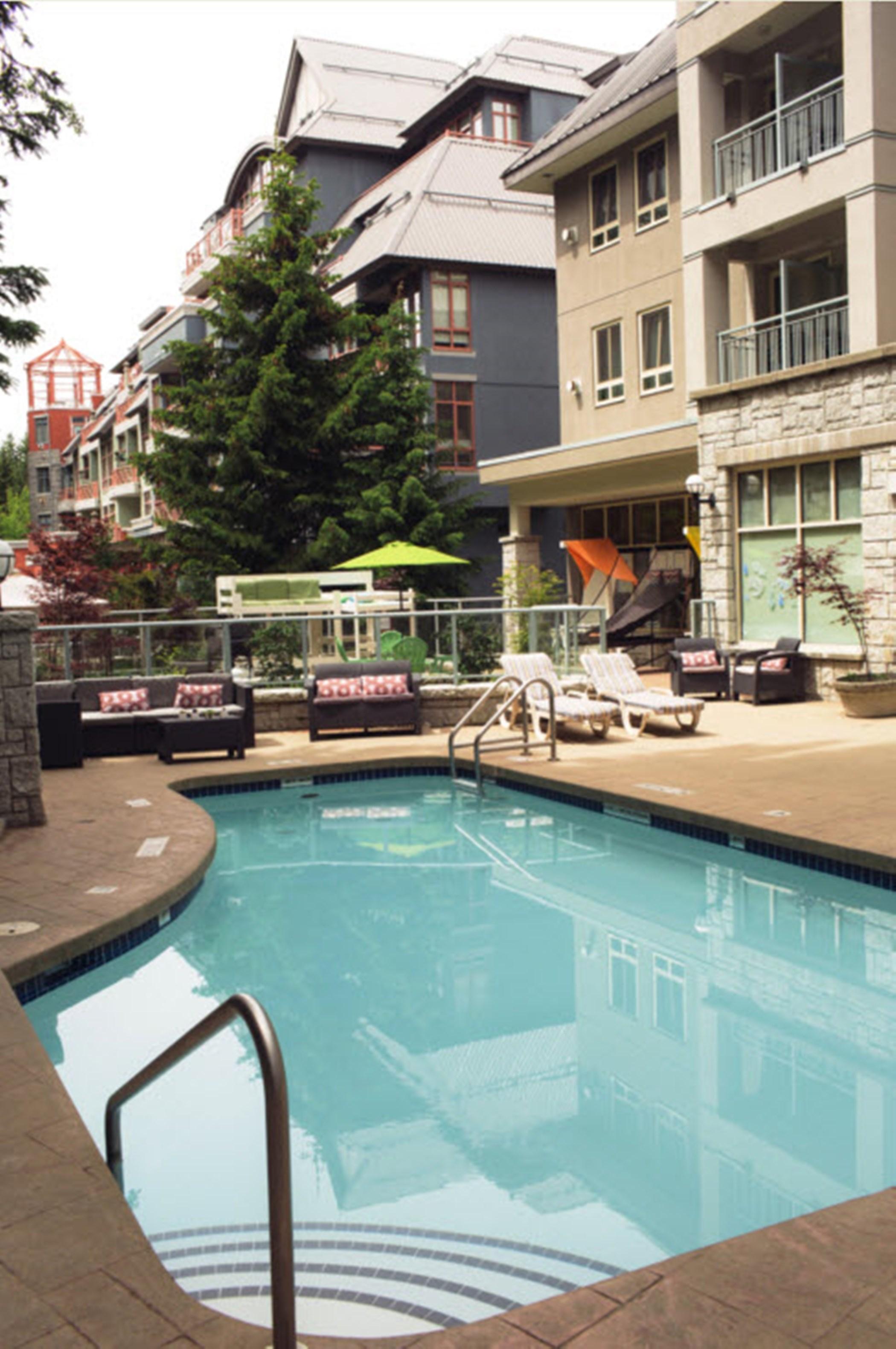 Summit Lodge Boutique Hotel By Paradox Whistler Bagian luar foto