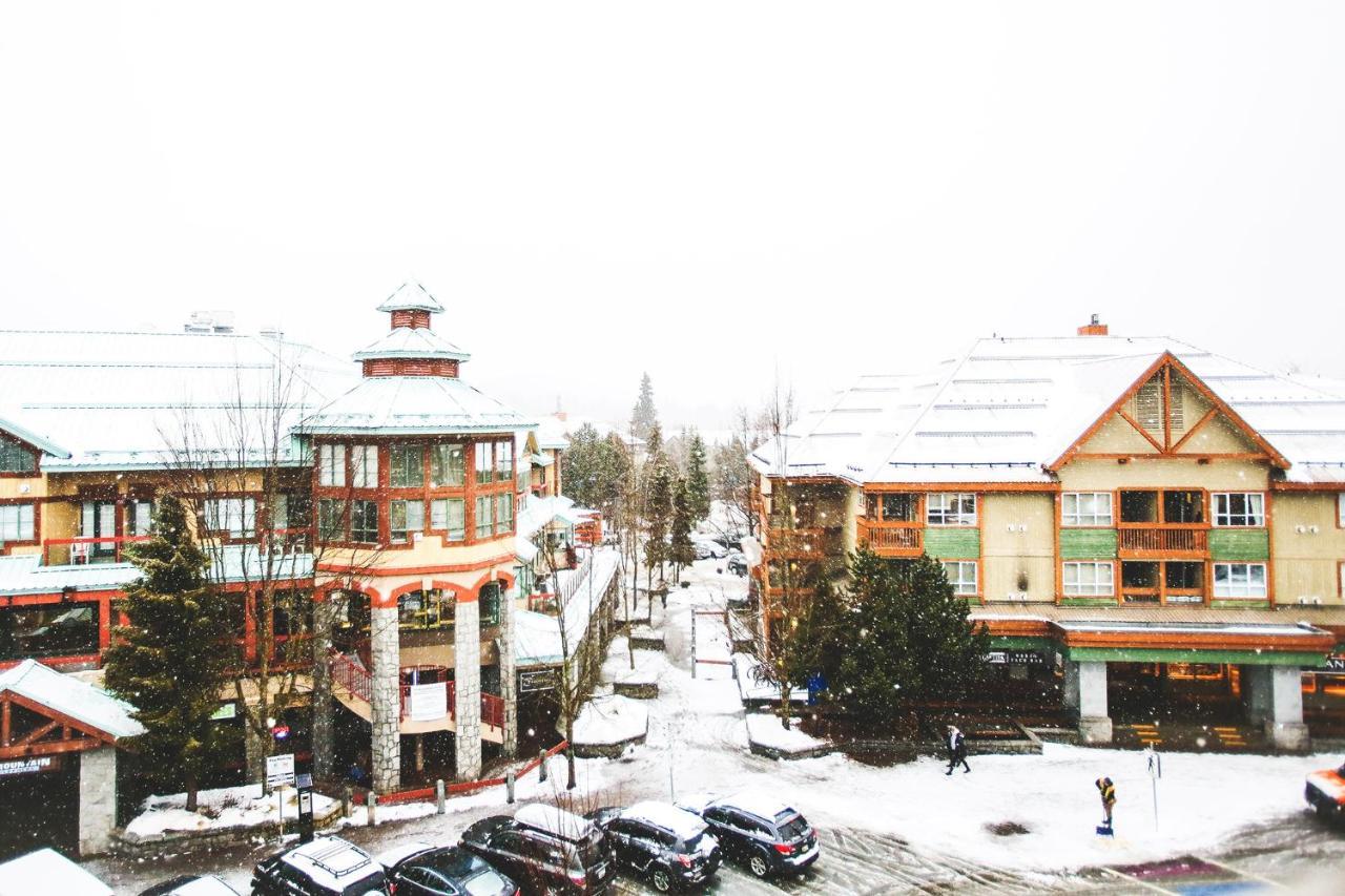 Summit Lodge Boutique Hotel By Paradox Whistler Bagian luar foto