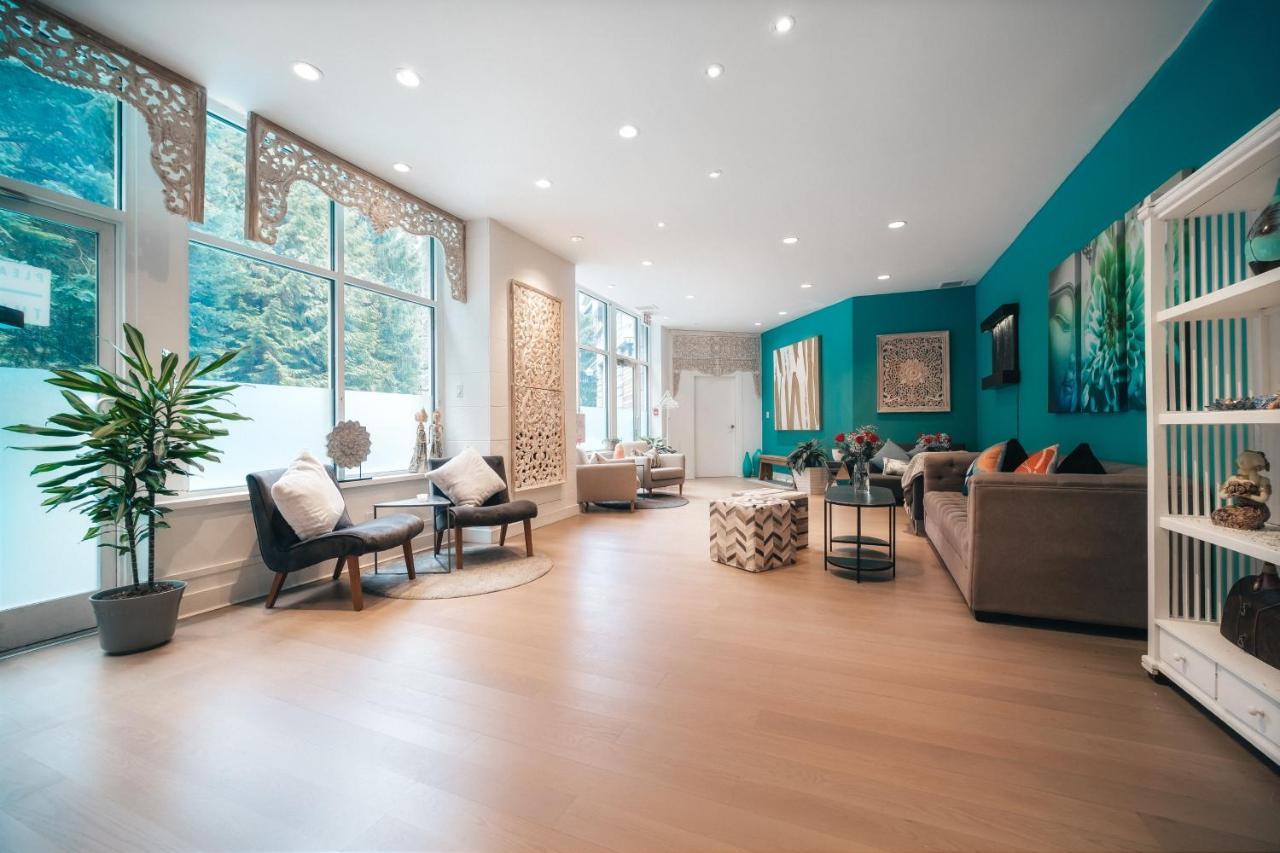 Summit Lodge Boutique Hotel By Paradox Whistler Bagian luar foto