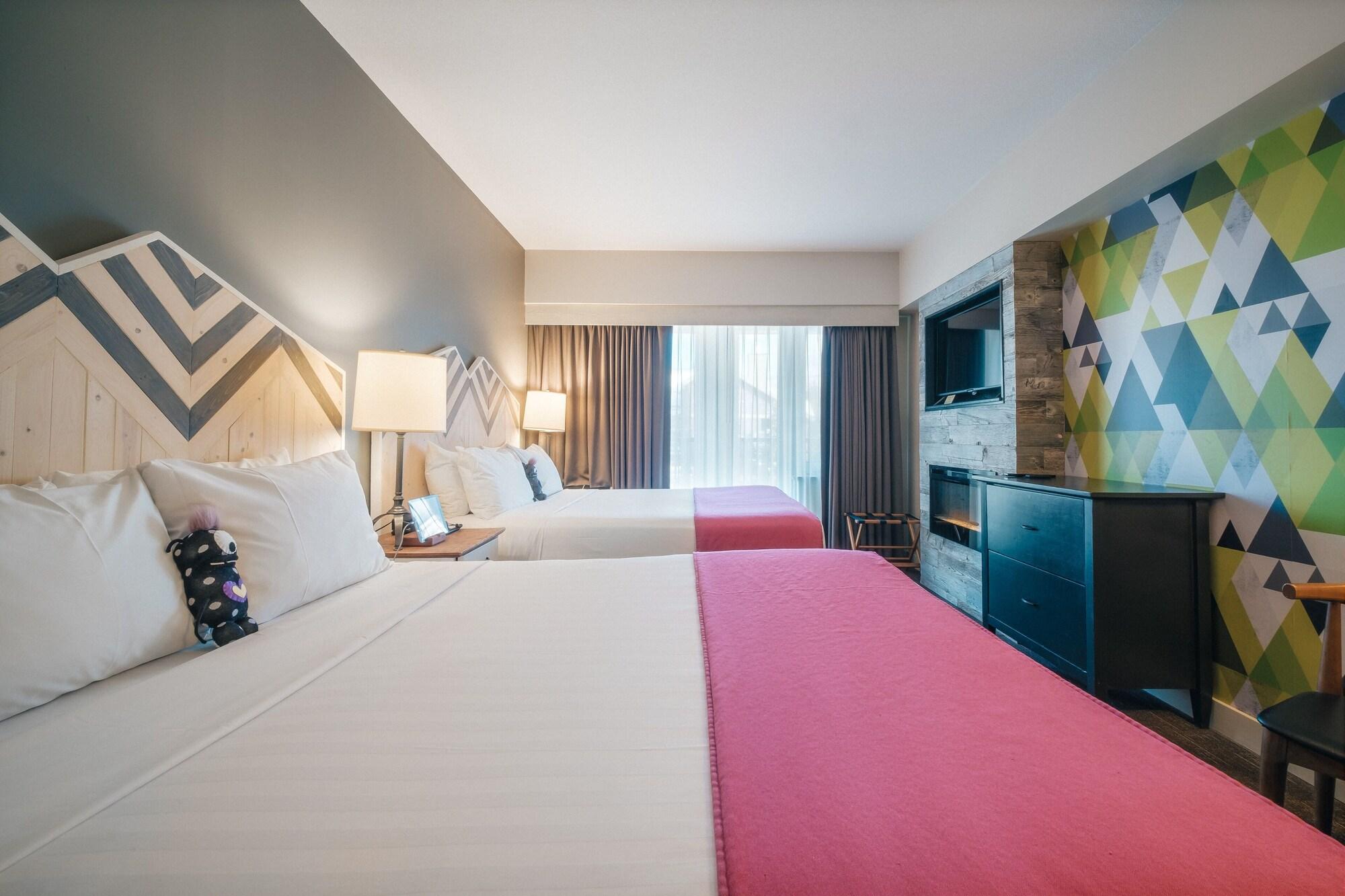 Summit Lodge Boutique Hotel By Paradox Whistler Bagian luar foto