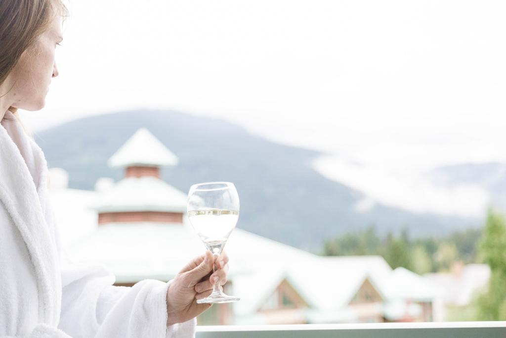 Summit Lodge Boutique Hotel By Paradox Whistler Bagian luar foto