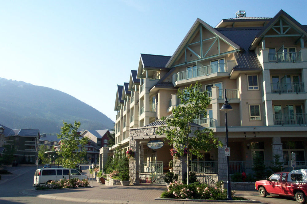 Summit Lodge Boutique Hotel By Paradox Whistler Bagian luar foto